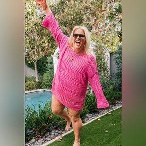 Show Me Your Mumu- NWT Paula Crochet Hot Pink Cover Up